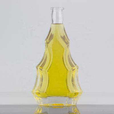Christmas Tree Shape Luxury Clear 500ml Liquor Glass Bottle Thick Bottom High Quality 