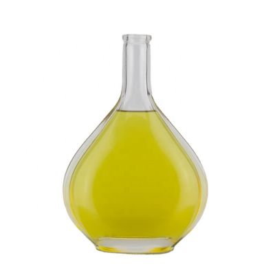 700ml 70cl Personalized Delicate Emboss Super Flint Liquor Spirits Vodka Whiskey Brandy XO Glass Bottle With Custom Cork 