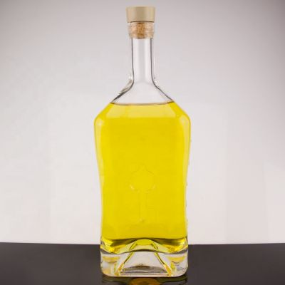 Classic Design Square Shape Brandy Glass Bottles With Screw Cap Sealed 