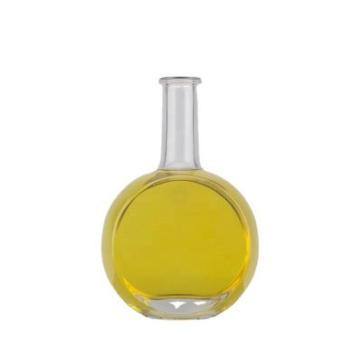 Wholesale Price High Grade Customized design 750ml Whisky Vodka Glass Gin Bottle With Cork Top