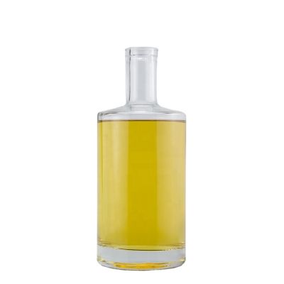 Factory Sell High Grade Round Shape 750ml 700ml Liquor Spirits Glass Bottle For Vodka Whiskey With Cork Top