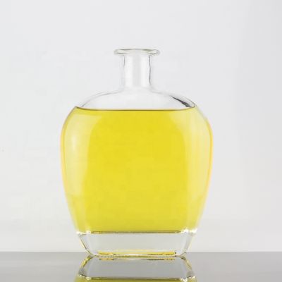 High Quality Flat Thick Bottom Short Neck Super Flint Glass Bottle 700 Ml Spirit Decal Bottle 