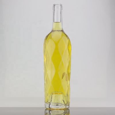 Custom Unique Design Embossed 750ml Luxury Whisky Glass Bottle For Corks