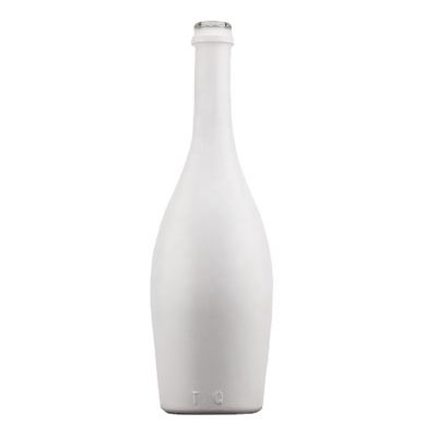 Custom Matt White Color Classic Design Flawless Smooth Shape 750ml 500ml Brandy Vodka Whiskey Glass Bottle For Liquor With Cork