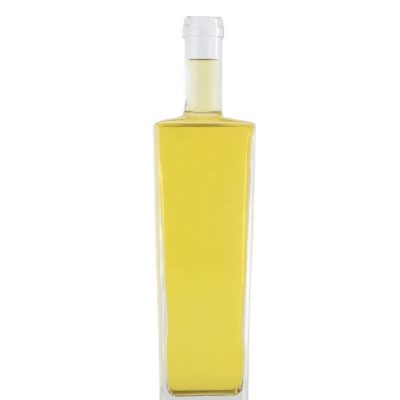 China Factory Refinement Square Transparent 750ml 700ml Super Flint Liquor Spirits Glass Bottles For Vodka Whiskey Brandy