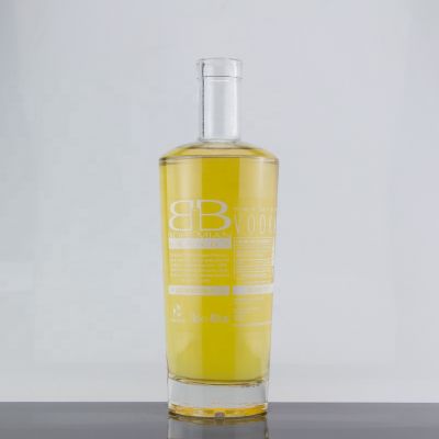 Top Grade Decal Design Thick Bottom 750ml Vodka Glass Bottle For Corks 
