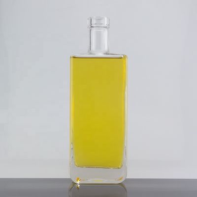 Square Shape Thick Bottom 750ml Whisky Super Flint Glass Bottle For Corks 