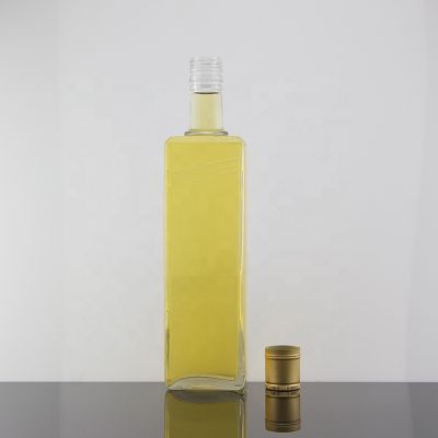Embossed Design 500ml Square Shape Brandy Glass Bottle With Screw Cap Sealed 