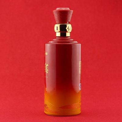 Red Custom 50CL Cylinder Spirits Bottle Glass Bottle 500ml Liquor Colored Glass Bottles With Stopper 