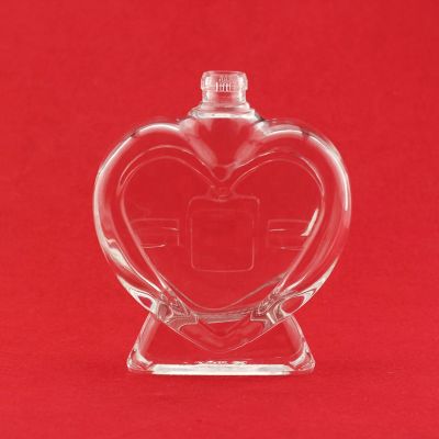 750 ml 700 ml Pull Ring Cap Heart Shape Glass Bottles Liquor Spirits Rum Vodka Gin Clear Flint Glass Bottles 