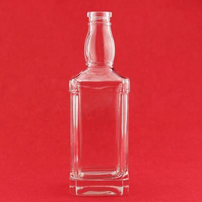 Wholesale Custom Glass Liquor Bottles Smooth Premium Vodka Bottle 500ML Glass Rectangle Vodka Bottle 