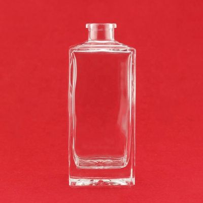 Trending Products International Standard Square Short Neck Crystal Glass Brandy Bottle With Cork From China 