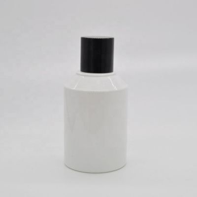 Glass Clear Latest Fashion Design Manufacturer Fancy Spray Perfume Bottle 