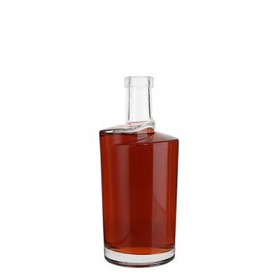 Xuzhou wholesale nice 700 ML ml empty wine liquor glass bottles with cork 