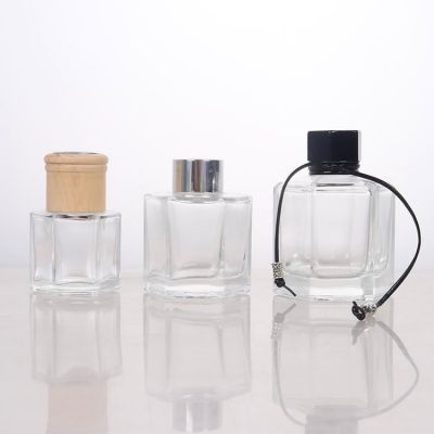 Wholesale Hot Sale Hanging Transparent Glass Car Aromatherapy Perfume Bottle 