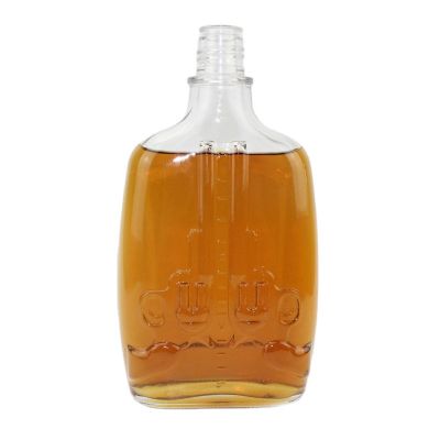700ml Wholesale Vodka Glass Whiskey/Brandy/Wine/Liquor Bottle Spirit Bottle