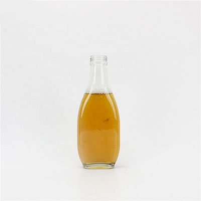 Exquisite pattern design liquor glass bottle clear 