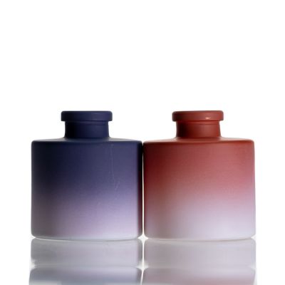 Custom Colored Gradient Blue Glass Empty Diffuser Bottle 50ml Matte Round Diffuser Oil Bottle 