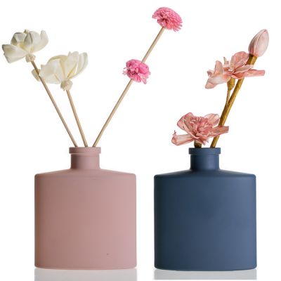 Wholesale Flat Square pink gray 130ml Reed Diffuser Glass Bottle Empty Bottle Diffuser
