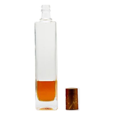 Custom wholesale high quality eco-friendly 520ml square wine bottle 