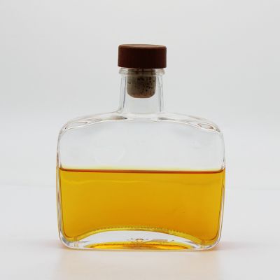 Custom promotional durable using water 200ml glass bottle for alcohol 