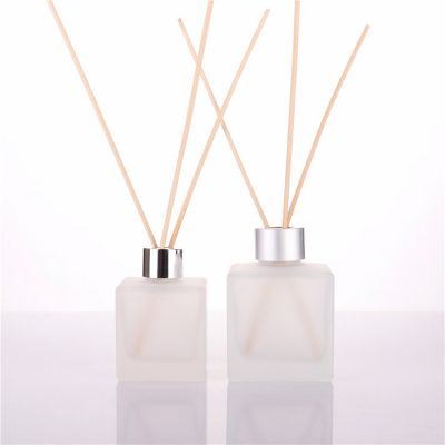 wholesale classic square home decoration fragrance diffuser glass bottle 135ml