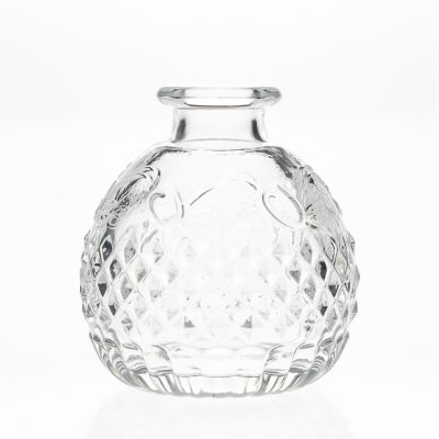 Home Wedding Decorative Glass Bottles / Embossed Crystal Fragrance Glass Reed Diffuser Bottles