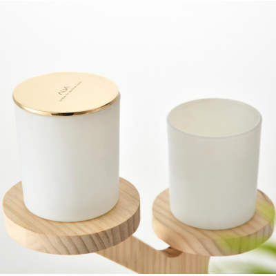 Luxerious 7oz 10oz 15oz Matte White Private Label Candle Jars With High-quality Zinc Alloy Lid Carving Logo