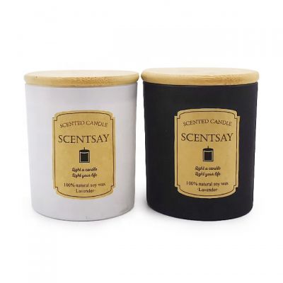New arrival black and white eco-friendly custom matte glass candle jars with bamboo lid