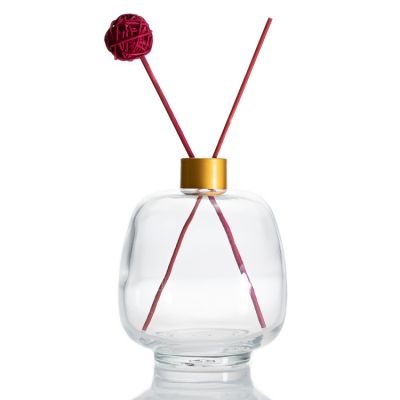 Custom Round Aroma Bottle Empty 600ml Perfume Clear Reed Diffuser Bottles With Golden Cap