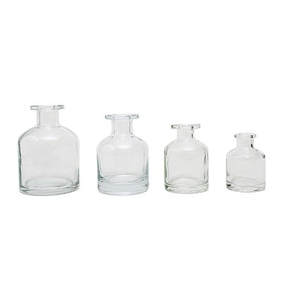 Square Clear Aroma Diffuser Aromatherapy Oil Glass Bottle with Rattan Sticks