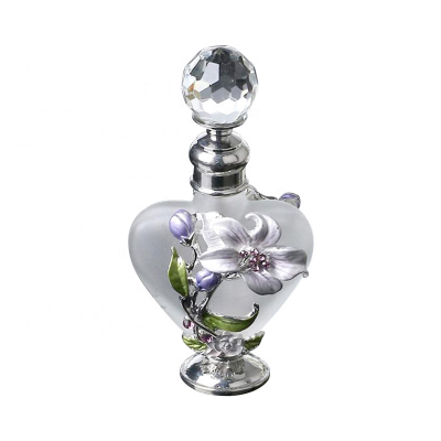 10ml custom made European style Heart shaped perfume scrub glass bottle Essential oil bottle