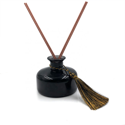 Custom 200ml Luxury Empty Home Room Round Black Perfume Reed Diffuser Glass Bottle With Lids For Diffuser