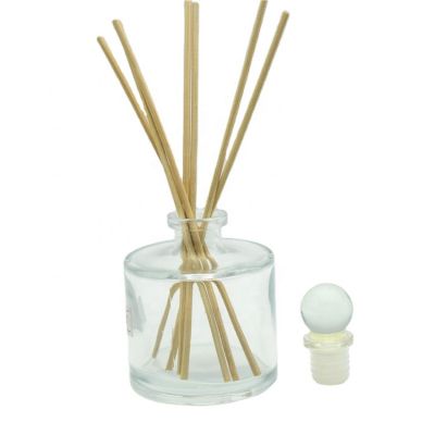 2021 years new color 50ml and 120ml and 100ml glass essential oil diffuser bottle Customized