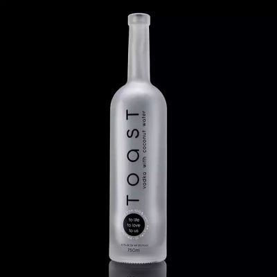 China Factory Wholesale Vodka Design Round Large Capacity 750ml1750ml Decal Spray Super Flint Glass Vodka Glass Bottle