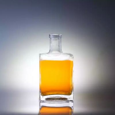 Transparent Flint Square Glass 750ml Bottle Thick Bottom Customized 750 ML Glass Bottle With Cork