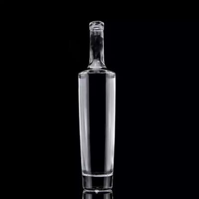 Factory Wholesale Square High Quality Super Flint Glass Clear Whiskey Bottle 500ml 700ml Hot Sale Whiskey Glass Bottle Round