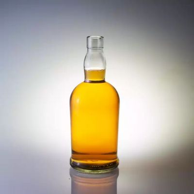 Oem Supplier Delicate Green Decal 700ml 750ml Whiskey Glass Bottle With Cork Stoppers