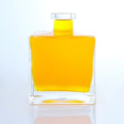 Guaranteed quality OEM 750ml 600ml custom design square cocktail liquor glass bottle