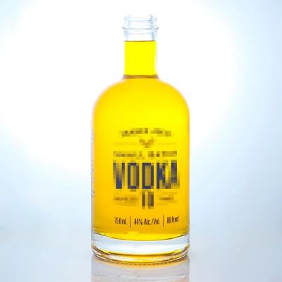 China Factory Customized 500Ml Round Vodka Bottle Spirits Glass Bottle with Cork Cap
