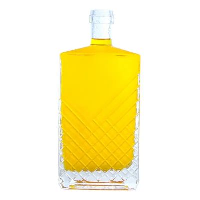 High quality 700ml 750ml square clear tequila bottles liquor glass bottle with cork