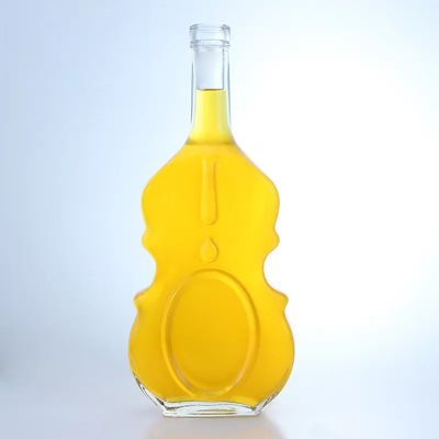 Custom design guitar-shaped 500ml vodka gin bottle liquor glass bottle with cork cap