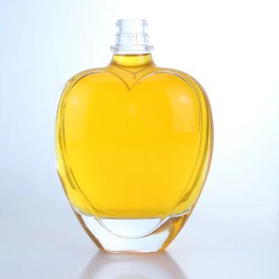 Unique design heart-shaped 500ml vodka whiskey bottle liquor glass bottle with cork