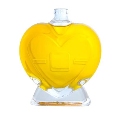 Customized heart-shaped 500ml vodka tequila bottle liquor glass bottle with cork
