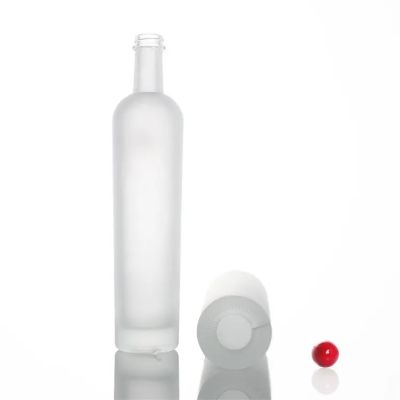 Hot sale logo customized 700ml 750ml extra flint frosted gin whisky vodka tequila glass bottle with cork