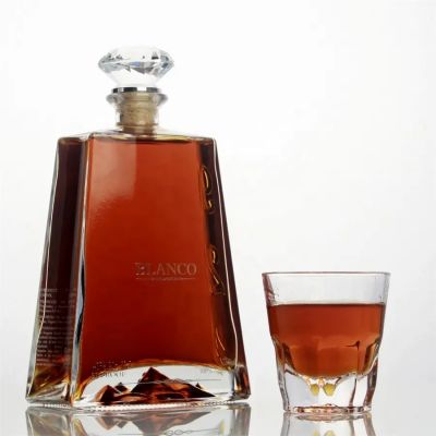 Hot sale logo customized 700ml 750ml extra flint frosted cork screw top gin whisky tequila vodka bottle glass