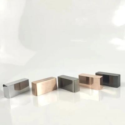 Custom Luxury Wholesale Color Glass Perfume Bottle Zamac Cap