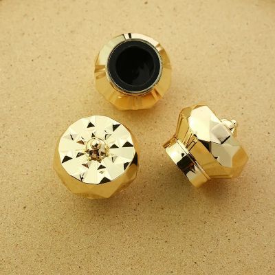 Export Oriented Professional luxury Square Round zamak perfume lids high quality aluminum zamac Wine perfume cap customization