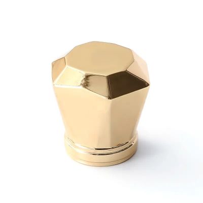 Custom design and new mold middle east fashion zamak zinc alloy parfum cap for 15mm bottle neck