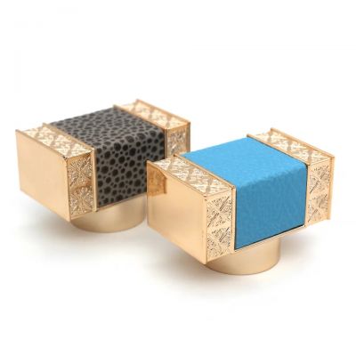 Popular style China perfume plastic caps branded mixed color perfume cap high quality plastic made perfume caps